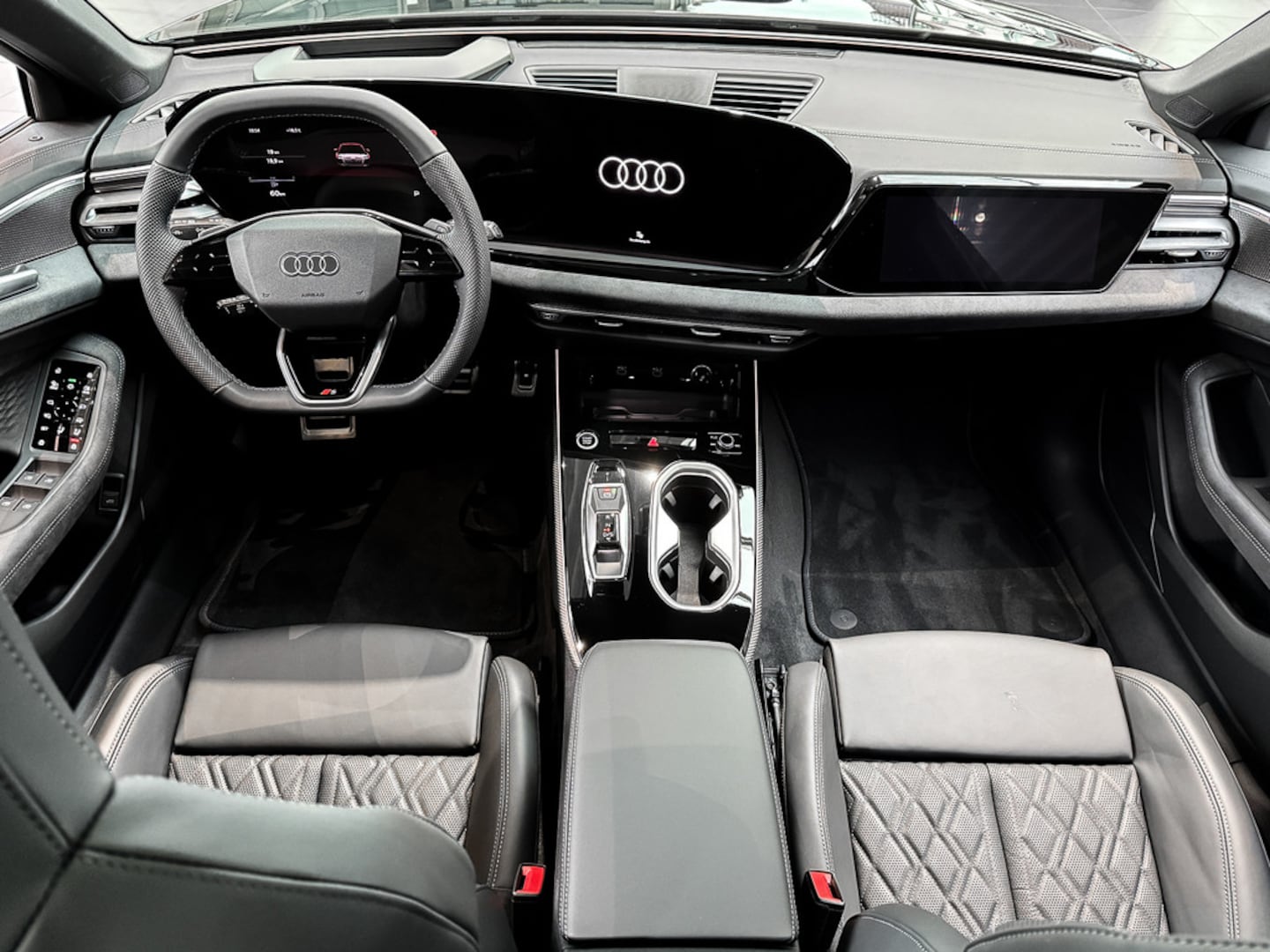 Bild über Audi A6 Avant edition one TDI quattro 150 kW S tronic - für weitere Informationen kontaktieren Sie den Audi Partner