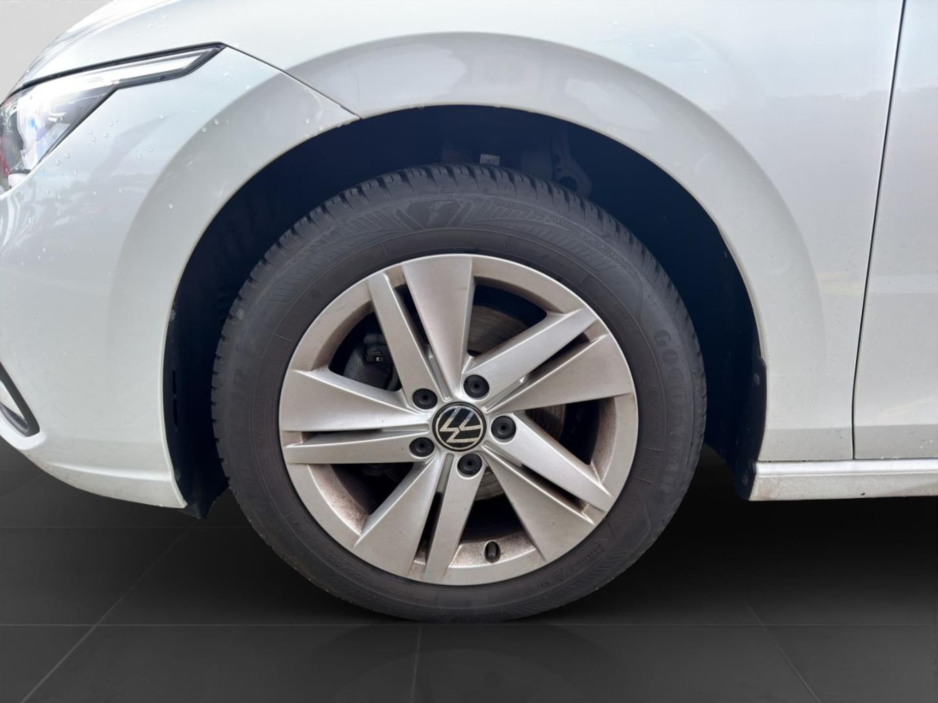 Volkswagen Golf Basis-Modell