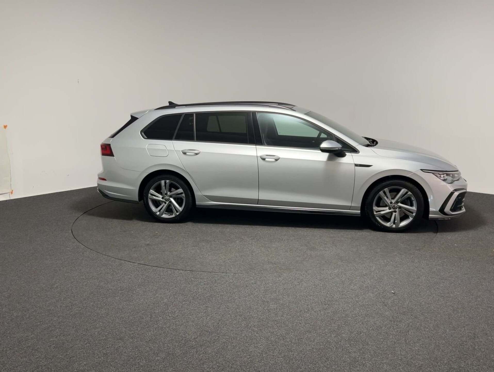 Volkswagen Golf Variant R-Line