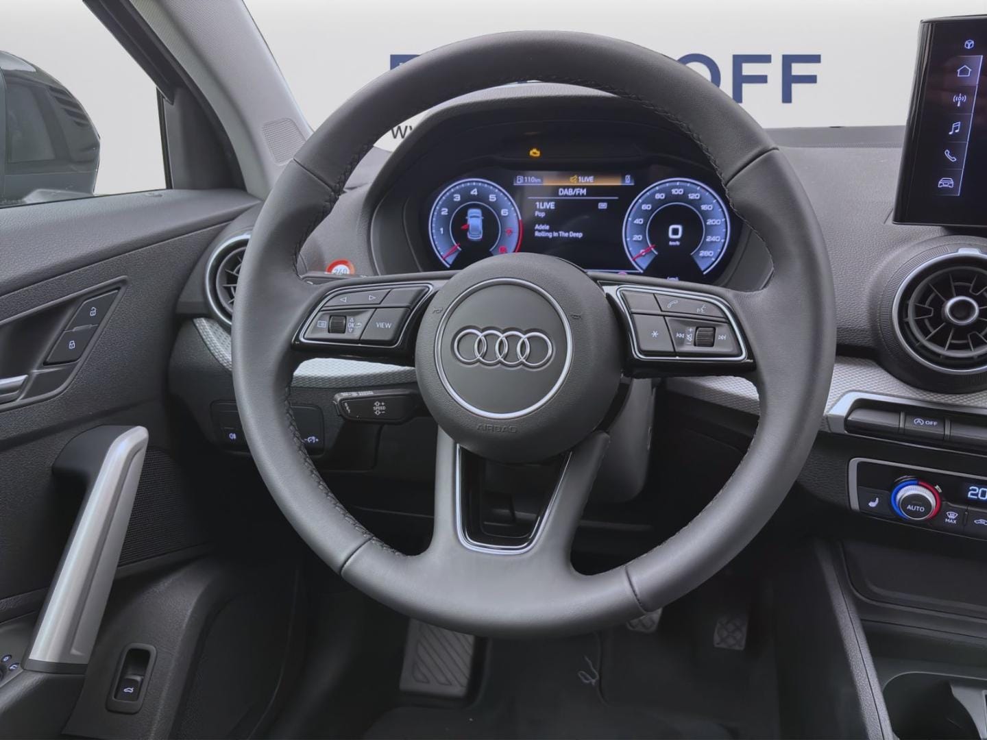 Bild über Audi Q2 30 TFSI Schaltgetriebe - für weitere Informationen kontaktieren Sie den Audi Partner
