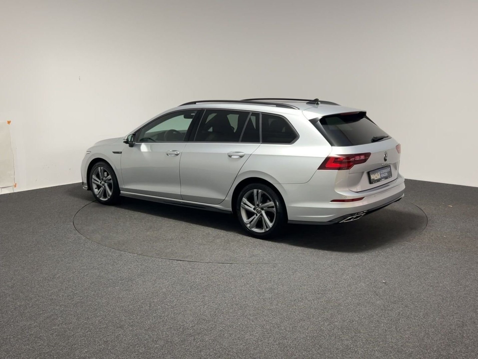 Volkswagen Golf Variant R-Line