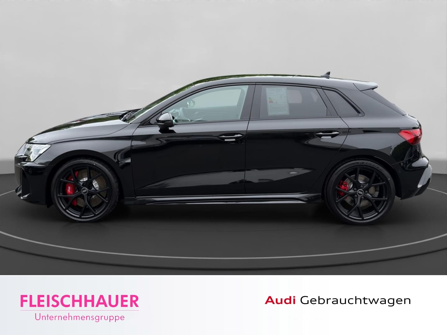 Bild über Audi RS 3 Sportback TFSI quattro 294 kW S tronic - für weitere Informationen kontaktieren Sie den Audi Partner