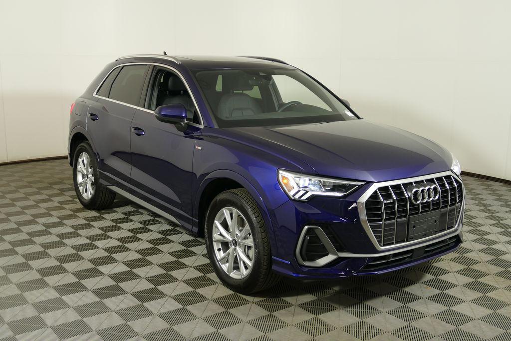 2023 Audi Q3 45 TFSI S Line Premium quattro's photo