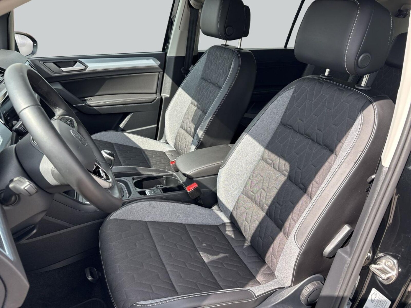 Volkswagen Touran – Bild 10
