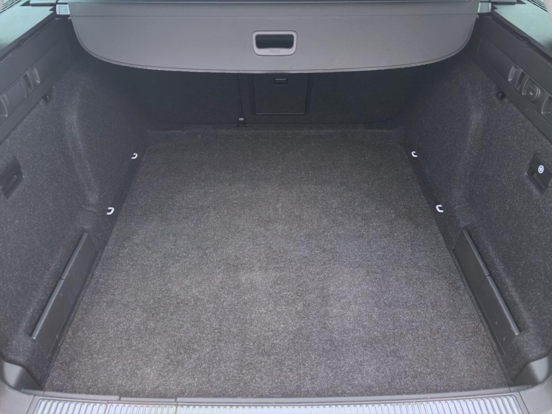 Skoda Superb Combi PREMIUM EDITION