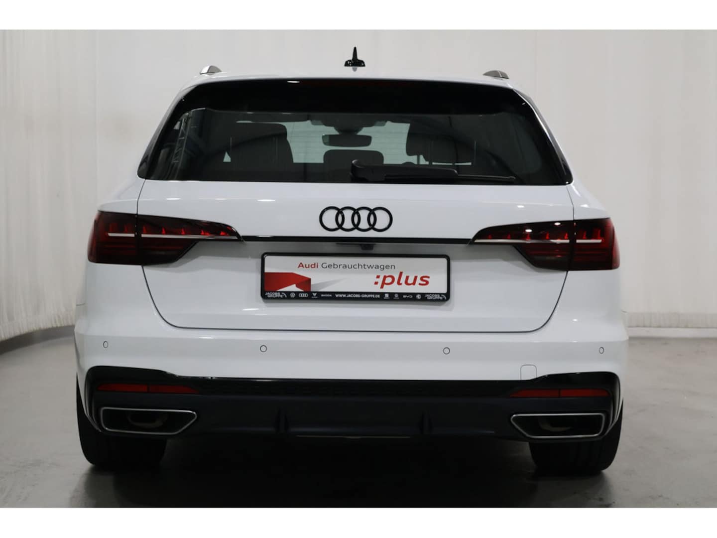 Bild über Audi A4 Avant S line 40 TFSI S tronic - für weitere Informationen kontaktieren Sie den Audi Partner