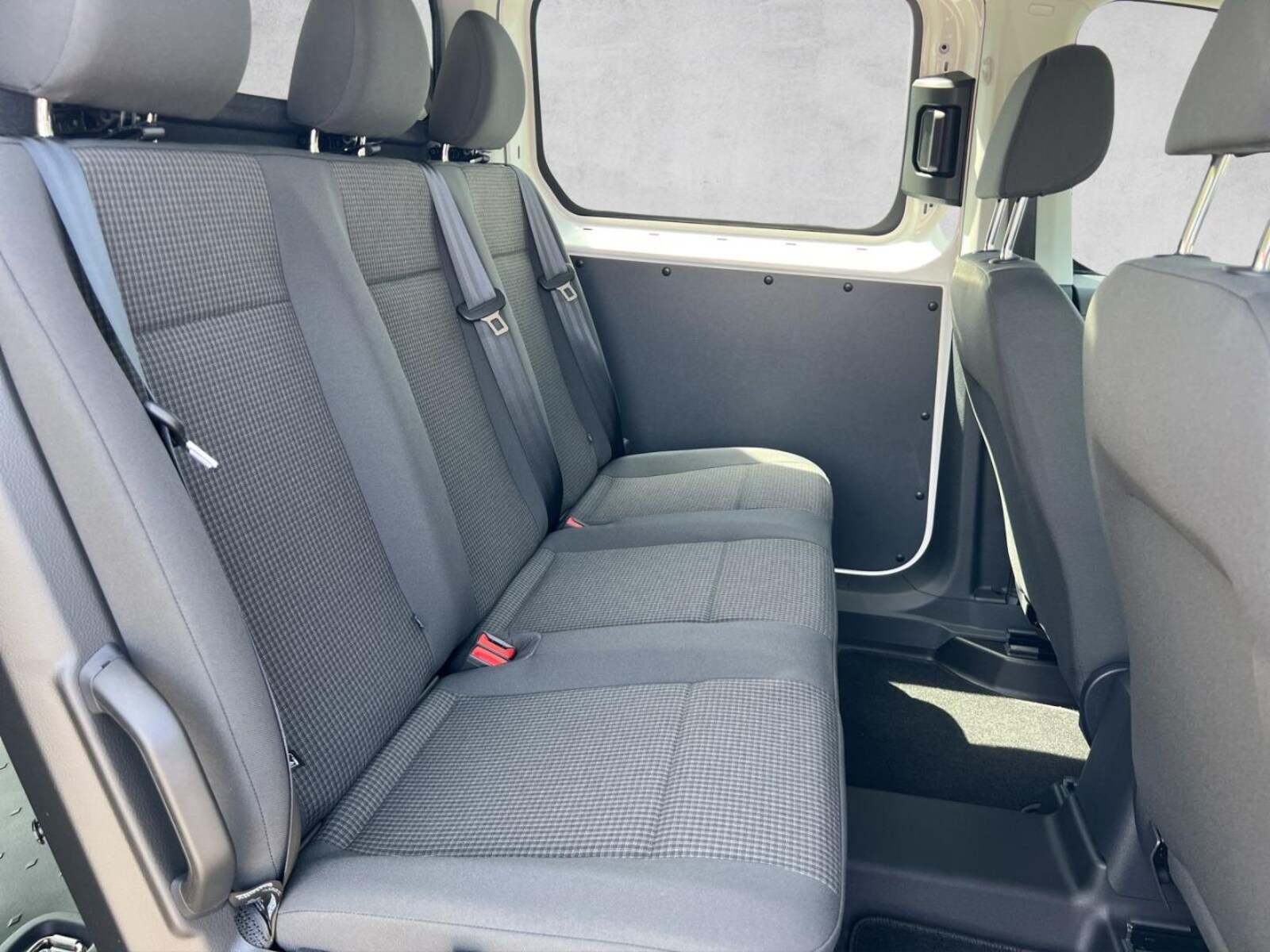 Volkswagen Caddy Maxi Kombi – Bild 28