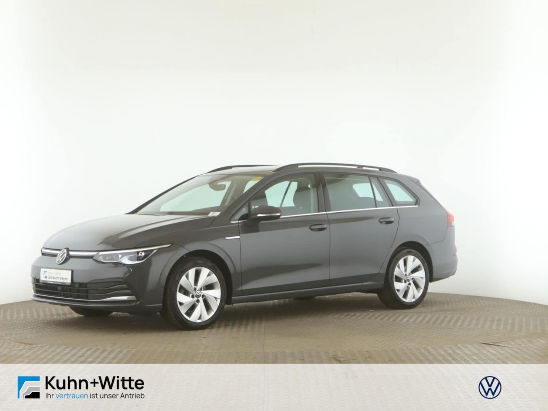 Volkswagen Golf Variant 2022 — Golf VIII Variant 1.5 TSI Style LED+PDC+Navi+AppleCar
