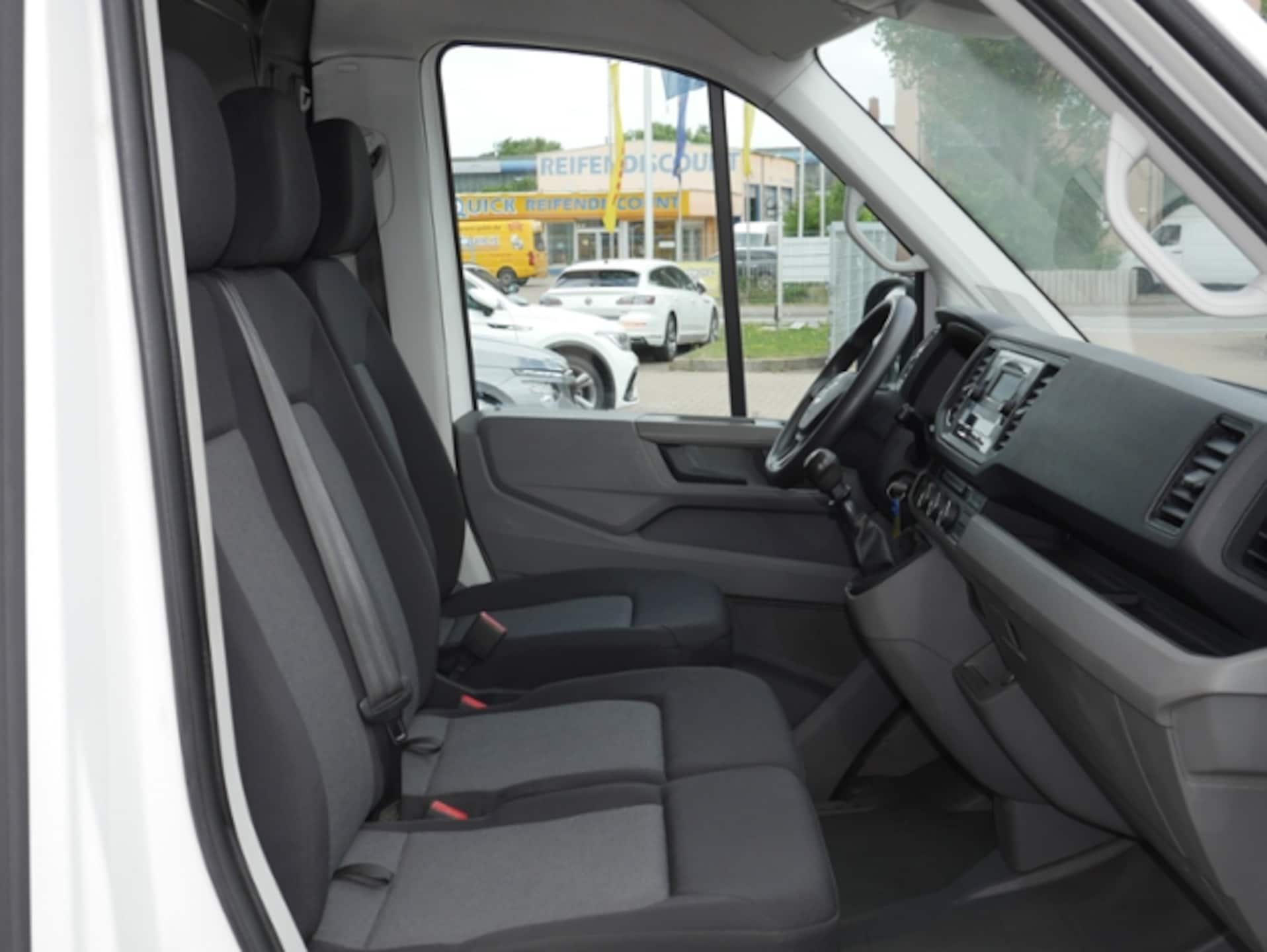 Volkswagen Crafter Kasten mittlerer Radstand