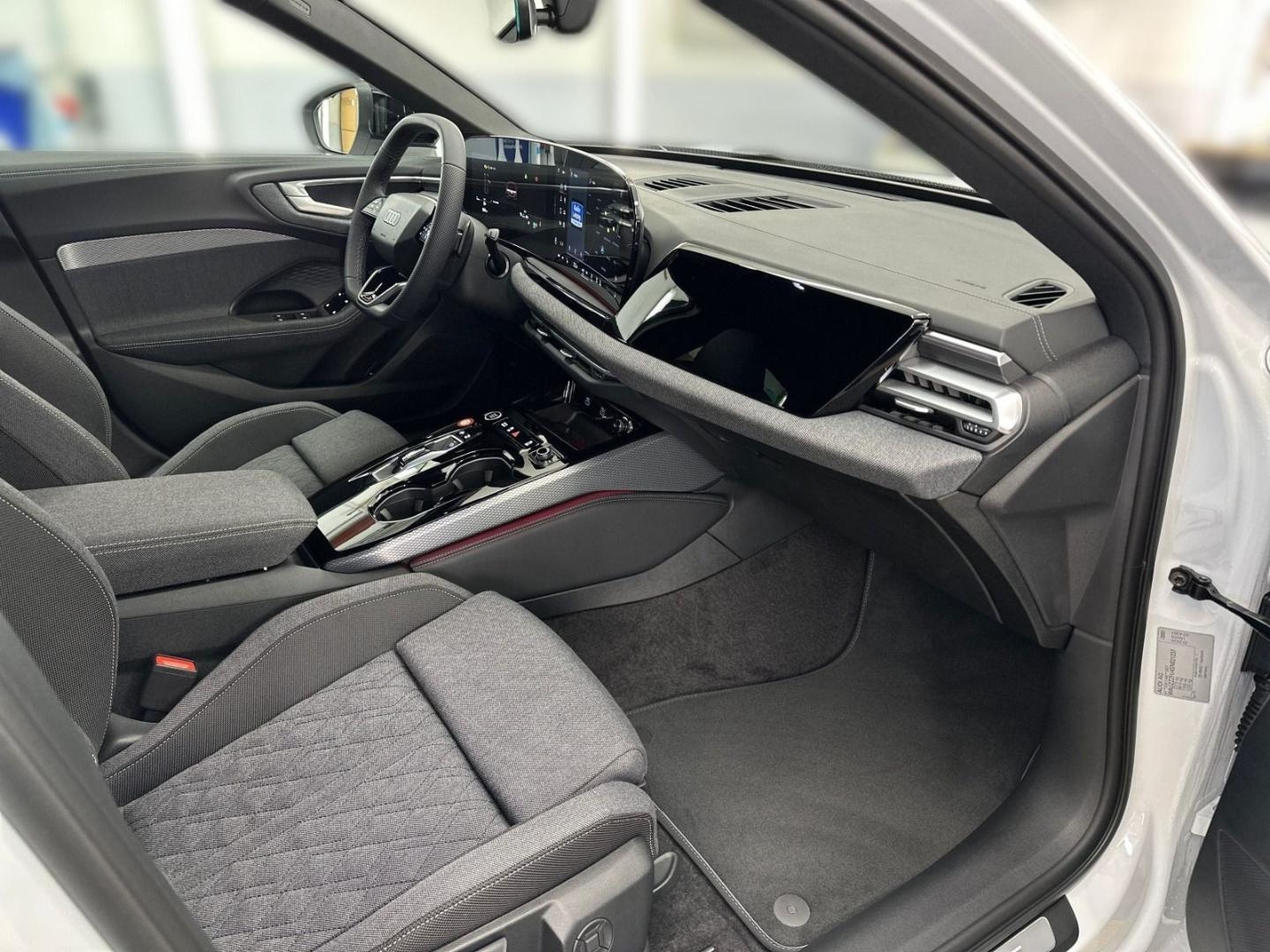 Bild über Audi A5 Avant TFSI 150 kW S tronic - für weitere Informationen kontaktieren Sie den Audi Partner