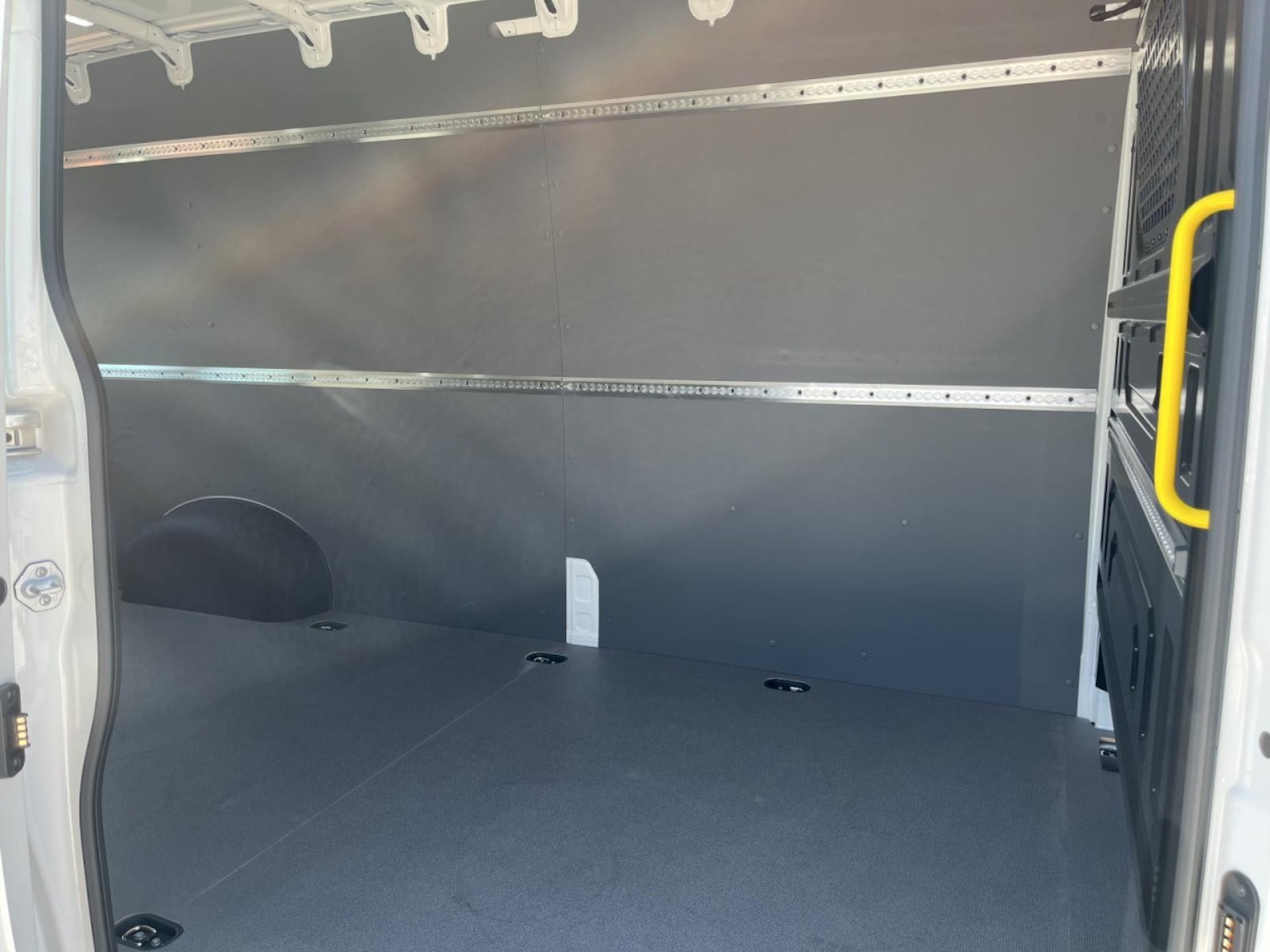 Volkswagen Crafter Kasten langer Radstand