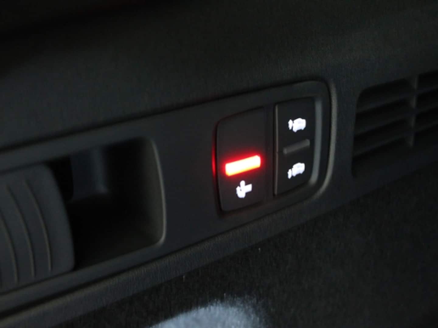 Bild über Audi Q5 SUV TDI quattro 150 kW S tronic - für weitere Informationen kontaktieren Sie den Audi Partner