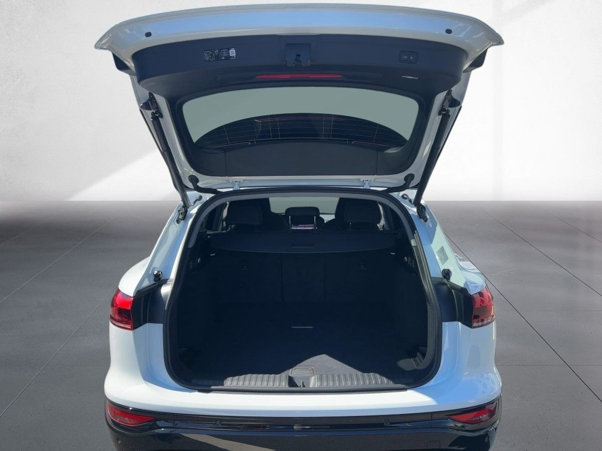 Audi Q6 SUV e-tron