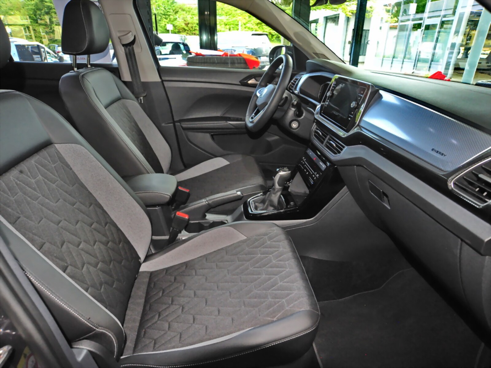 Volkswagen T-Cross – Bild 8