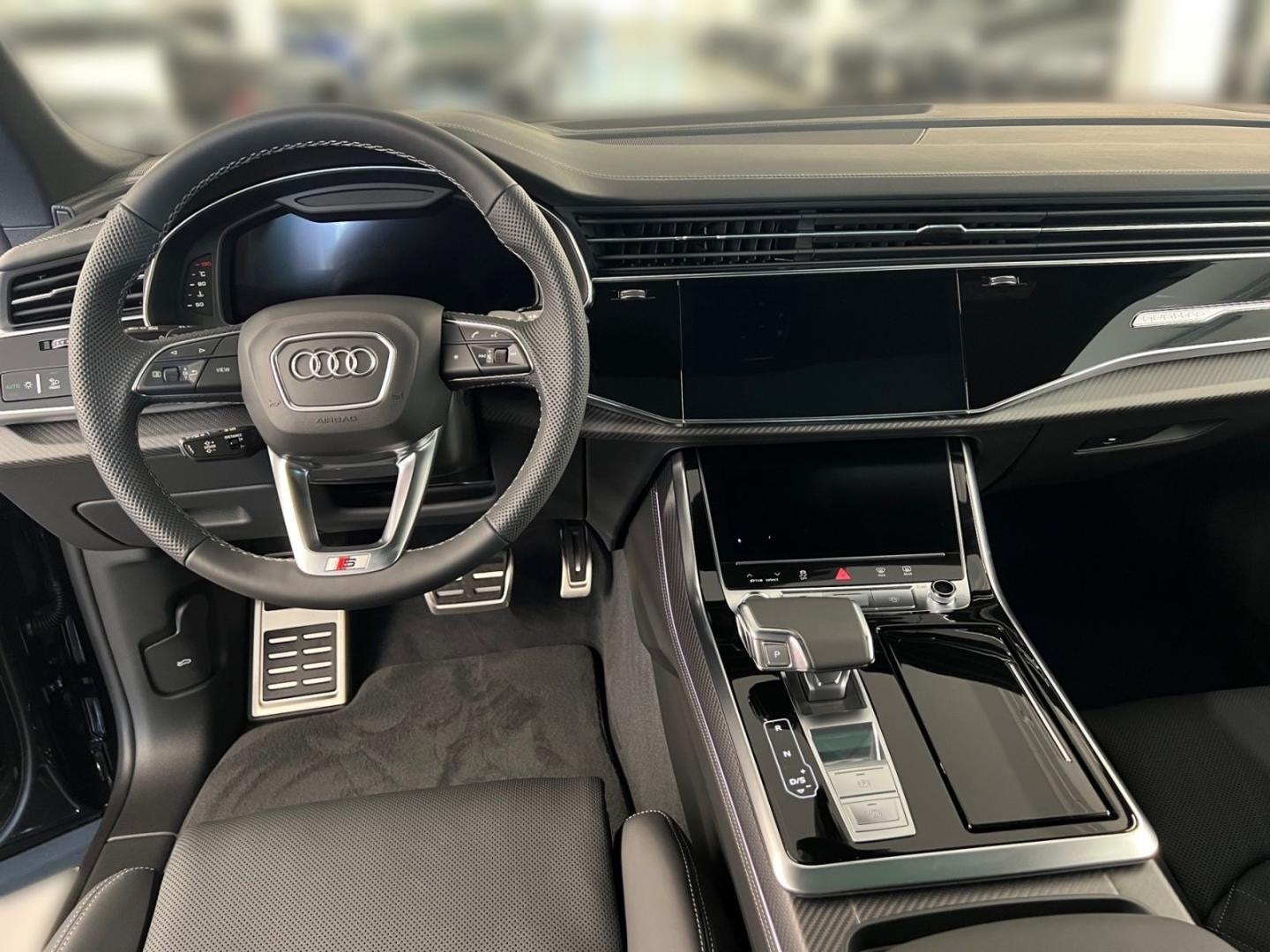 Bild über Audi Q8 SUV S line business TDI quattro 210 kW tiptronic - für weitere Informationen kontaktieren Sie den Audi Partner