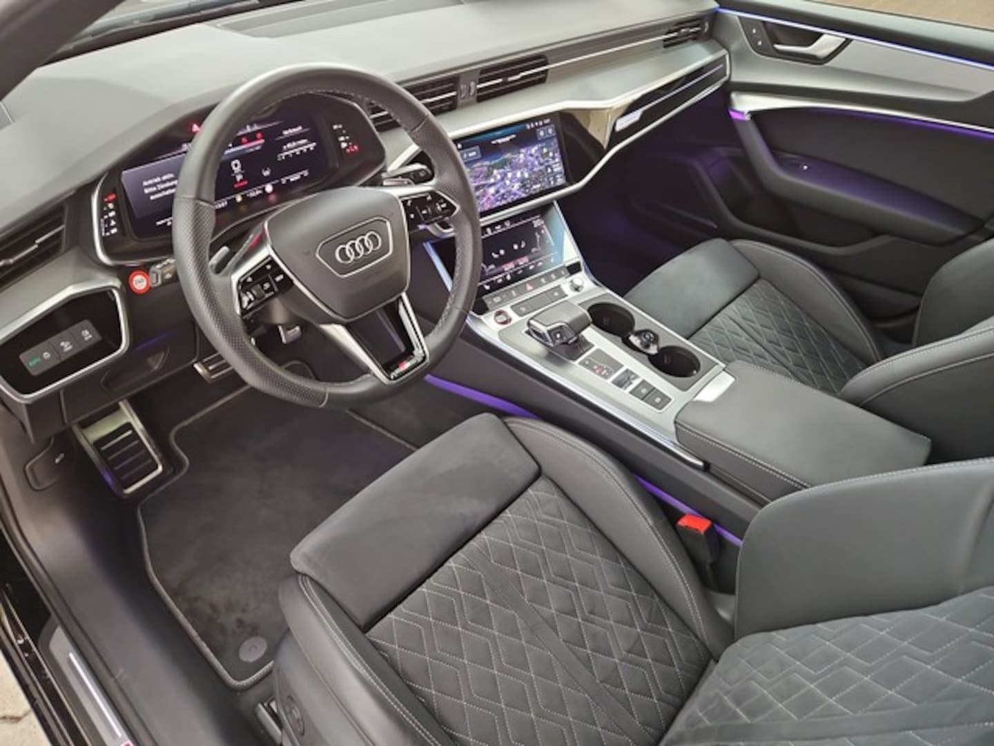 Bild über Audi S6 Avant TDI quattro tiptronic - für weitere Informationen kontaktieren Sie den Audi Partner
