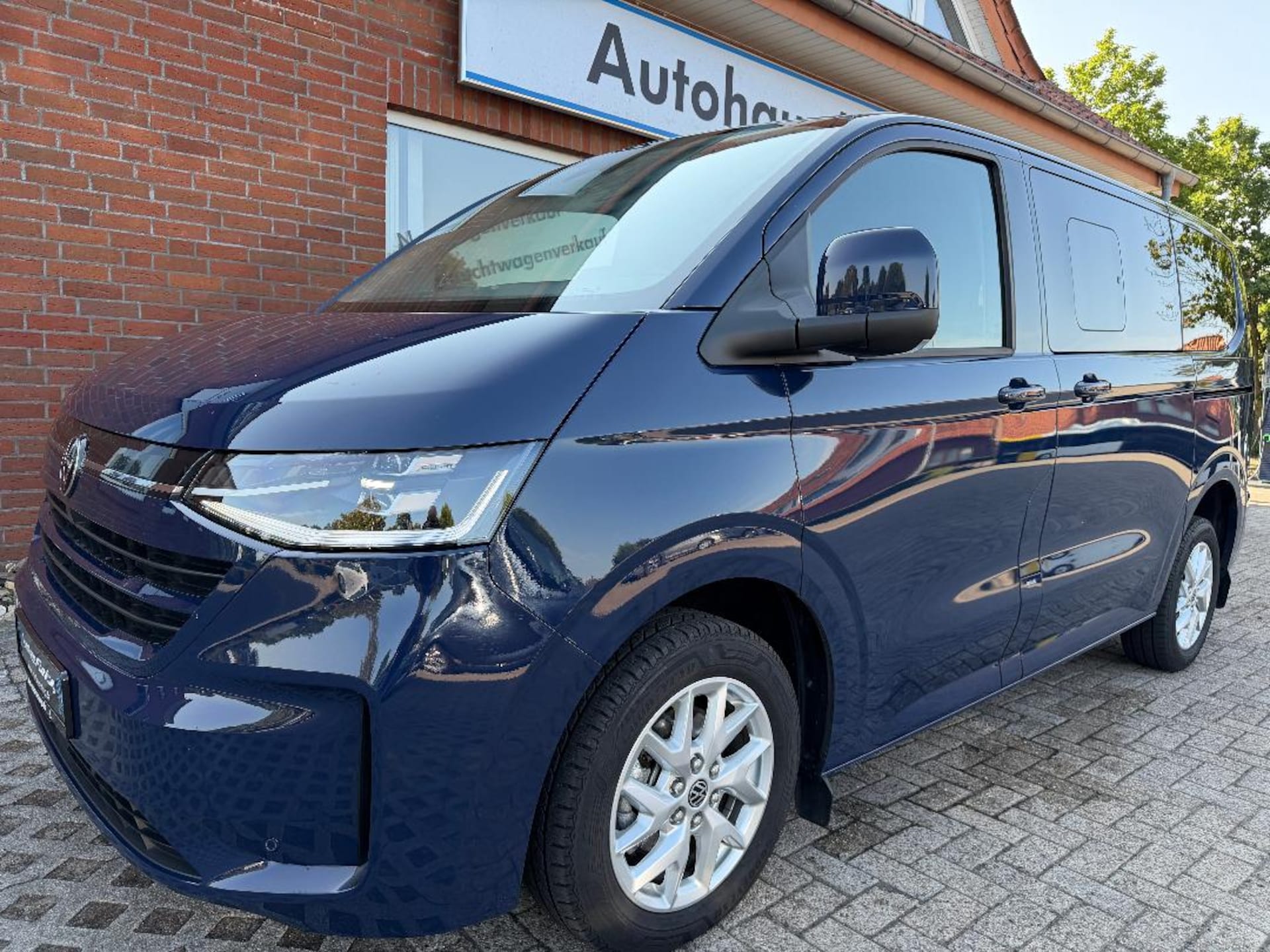 Volkswagen Caravelle Style