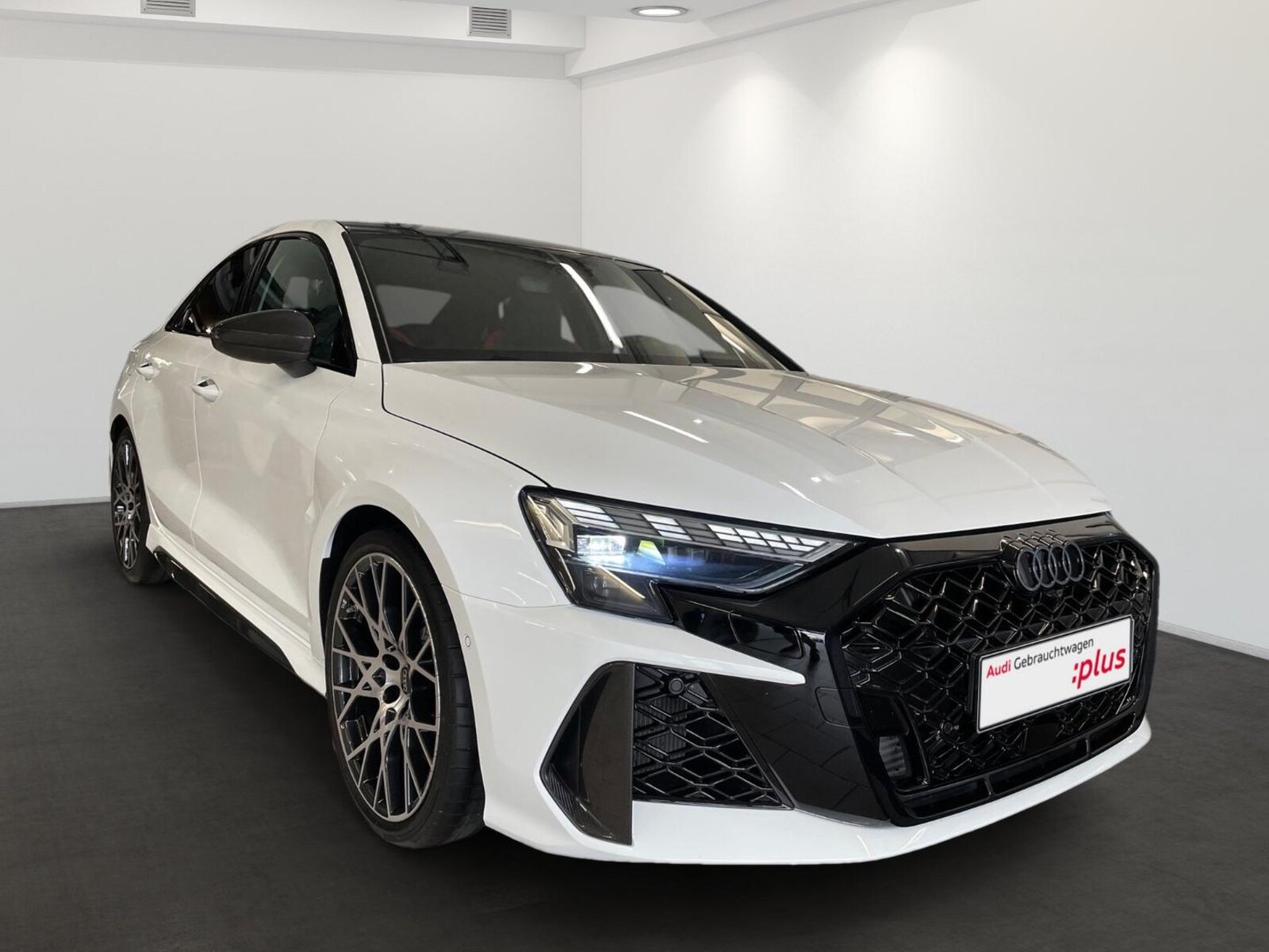 Audi RS 3 Limousine – Bild 3