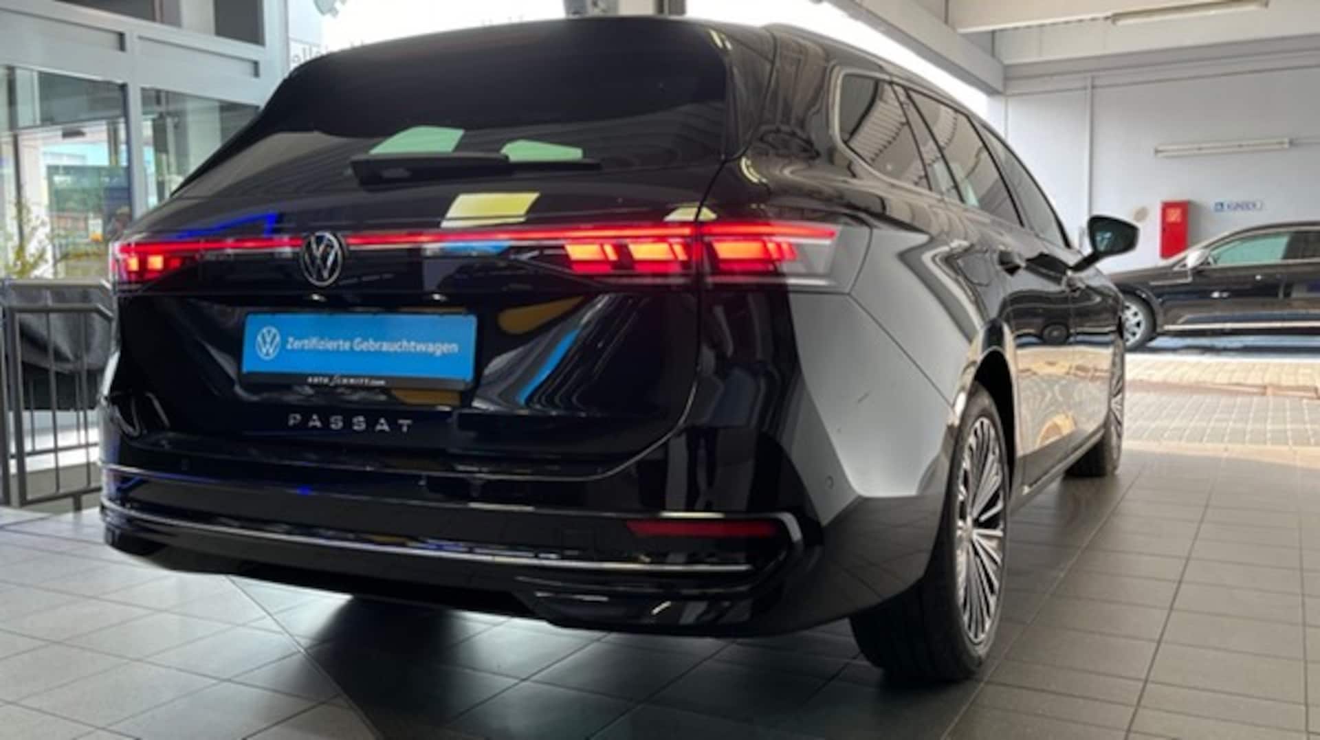 Volkswagen Passat Elegance
