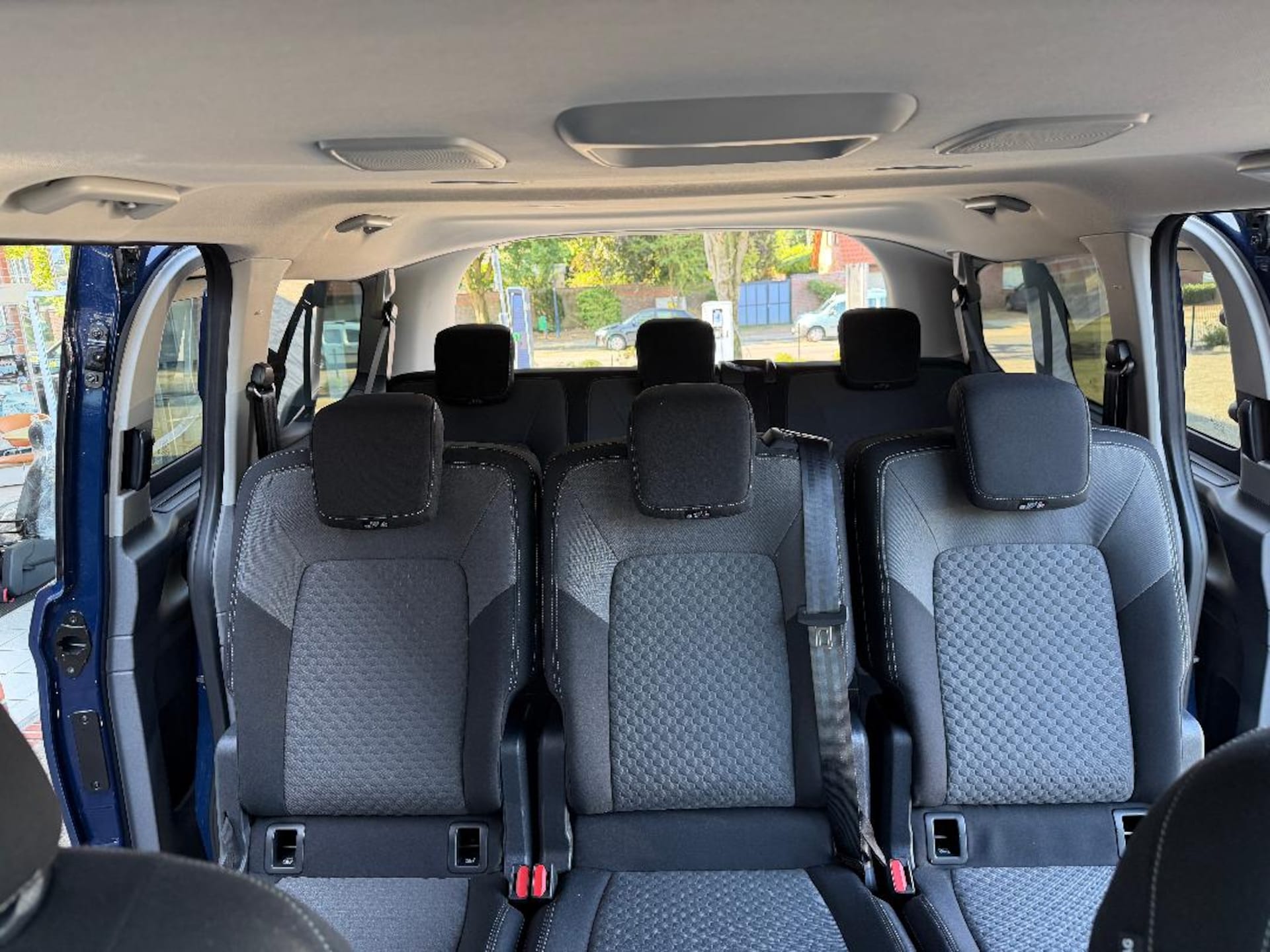 Volkswagen Caravelle Style