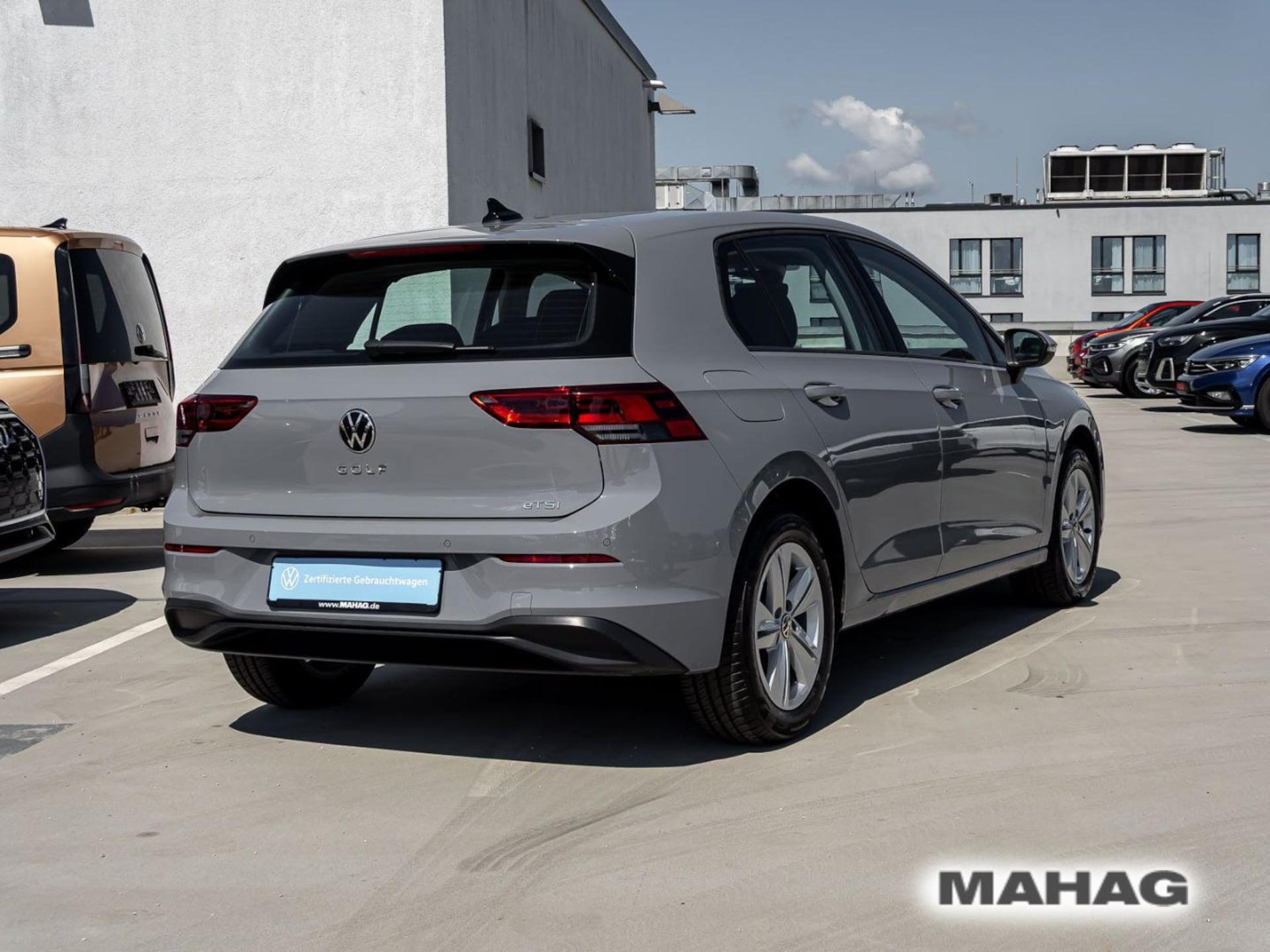 Volkswagen Golf Life