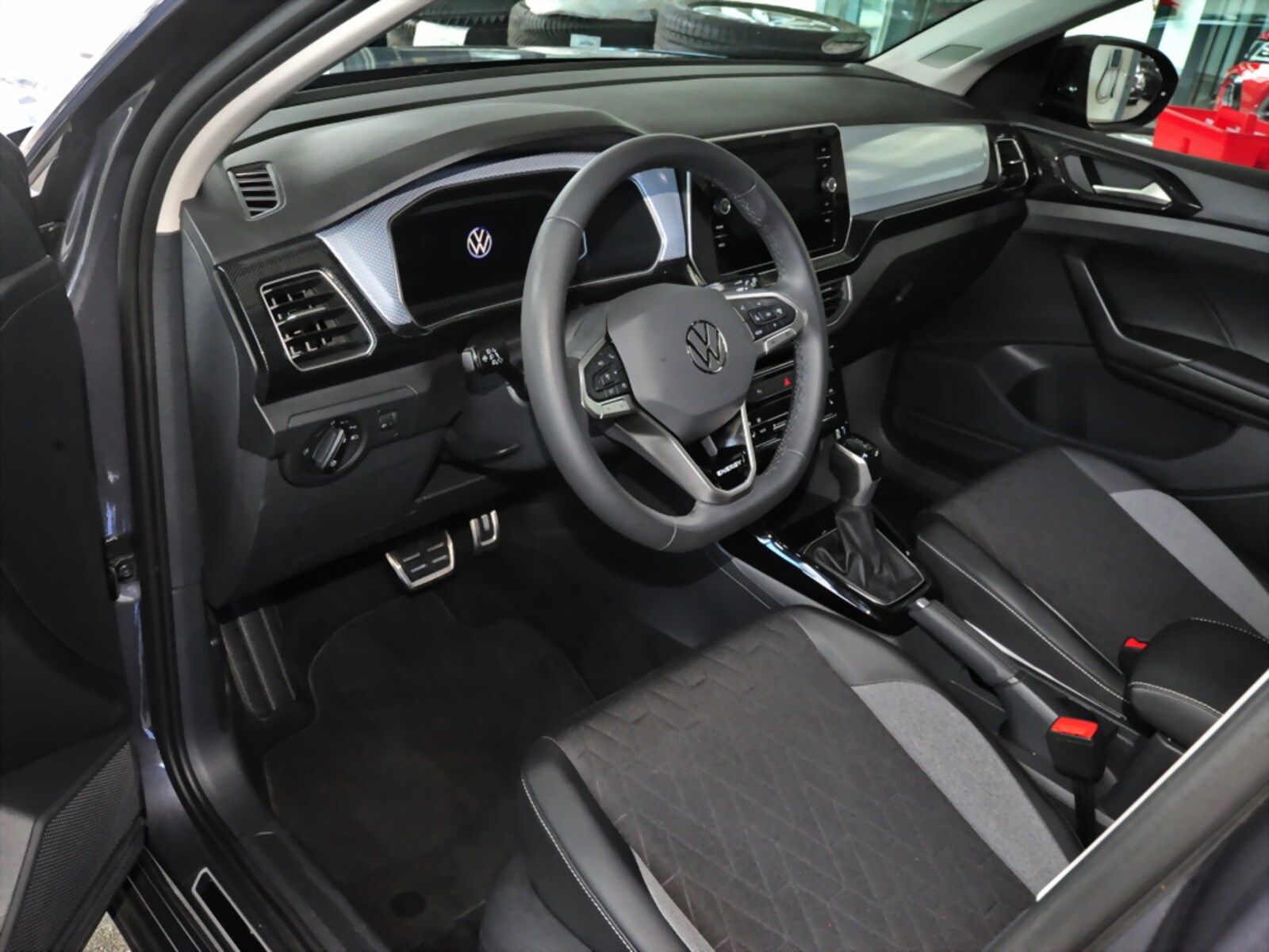 Volkswagen T-Cross – Bild 11