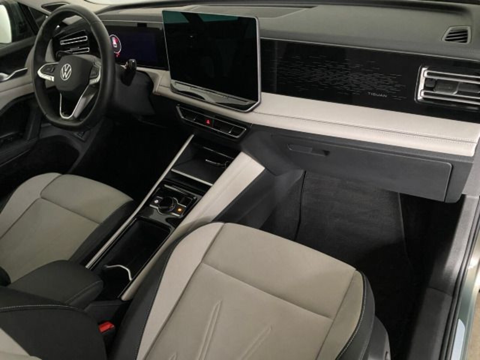 Volkswagen Tiguan – Bild 12