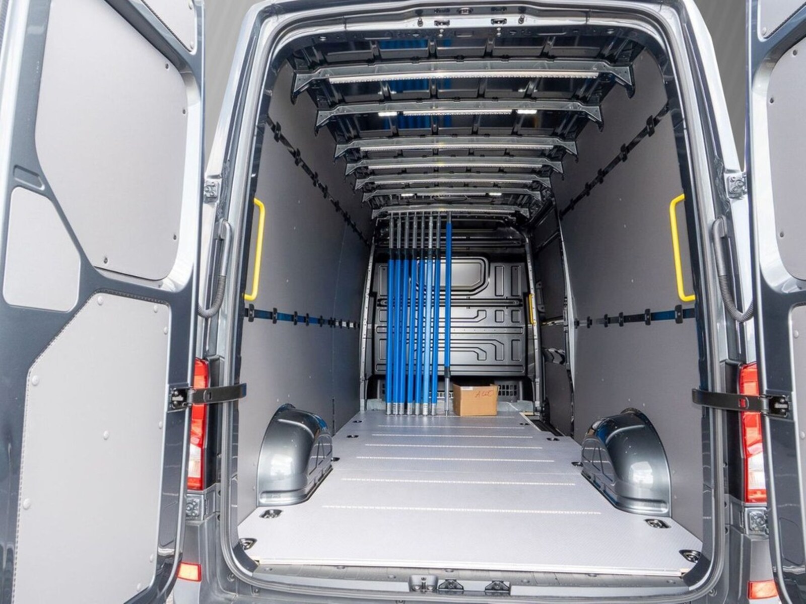 Volkswagen Crafter Kasten langer Radstand – Bild 6