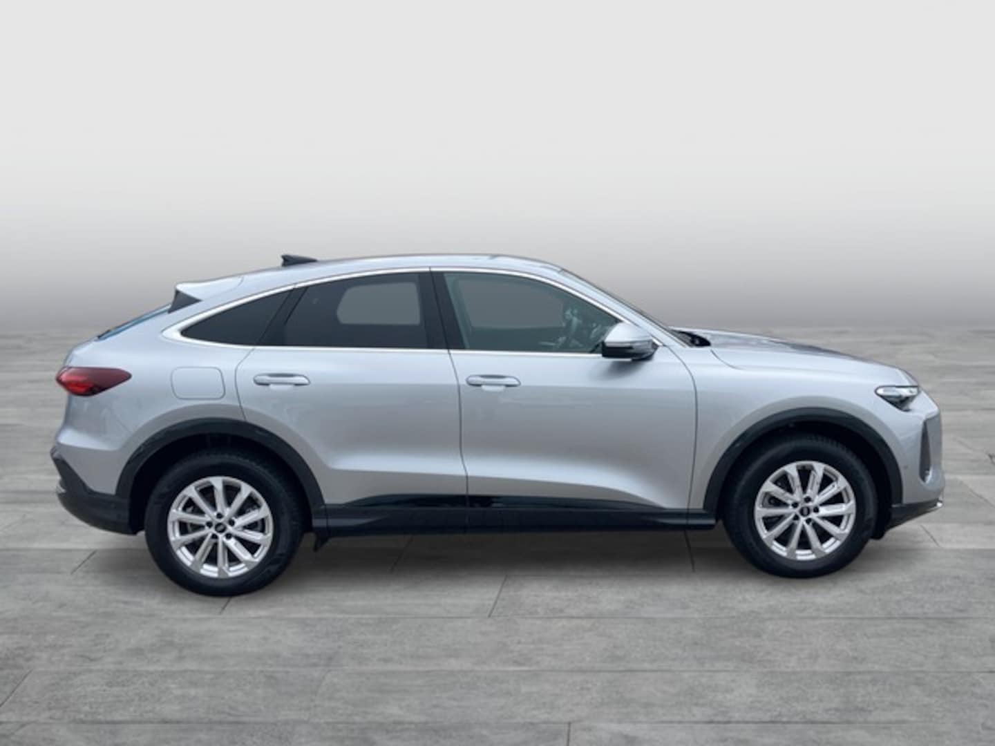Bild über Audi Q5 Sportback TDI quattro 150 kW S tronic - für weitere Informationen kontaktieren Sie den Audi Partner