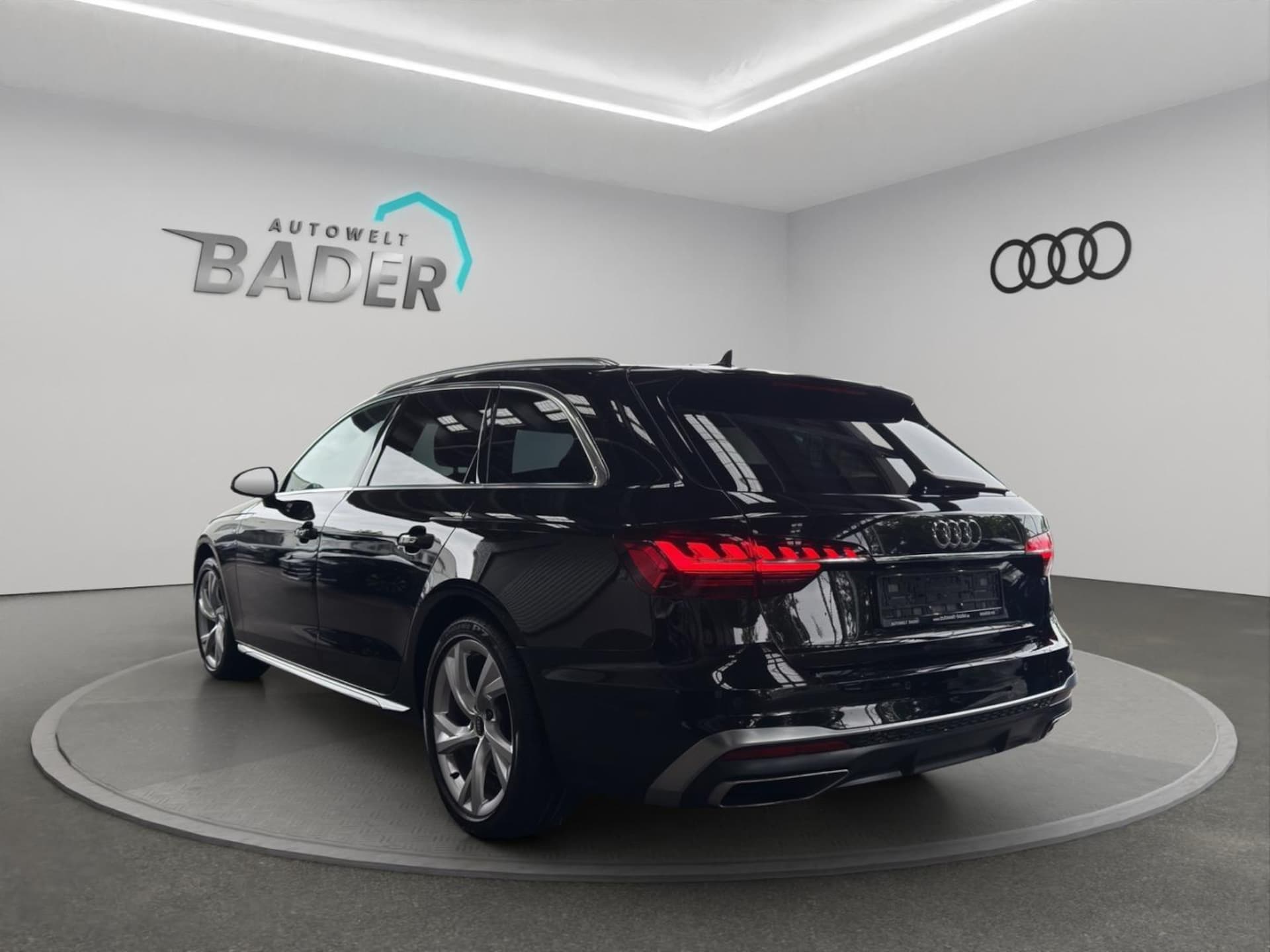 Audi A4 Avant S line