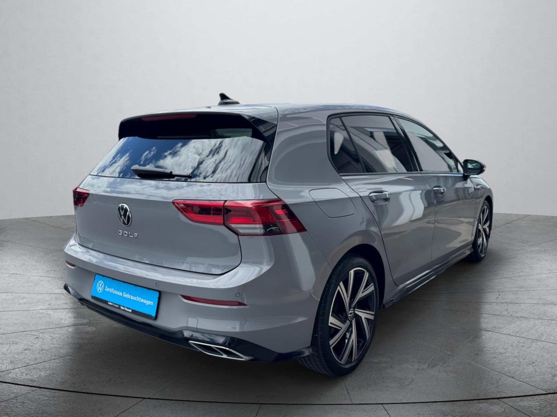 Volkswagen Golf R-Line