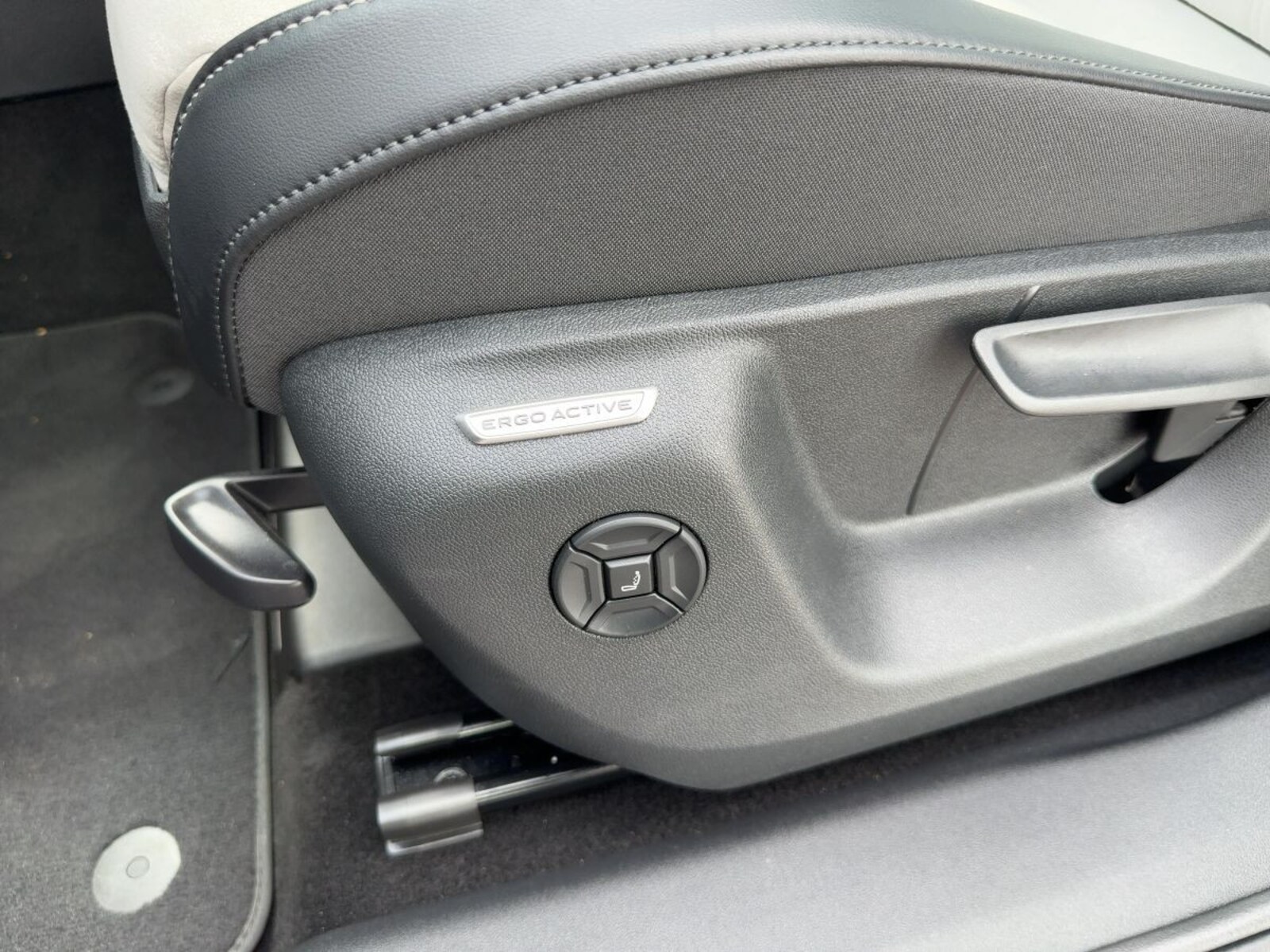 Volkswagen Tiguan – Bild 17