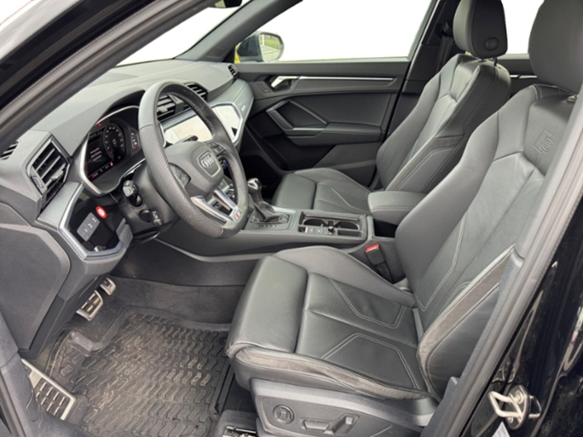 Audi Q3 SUV S line