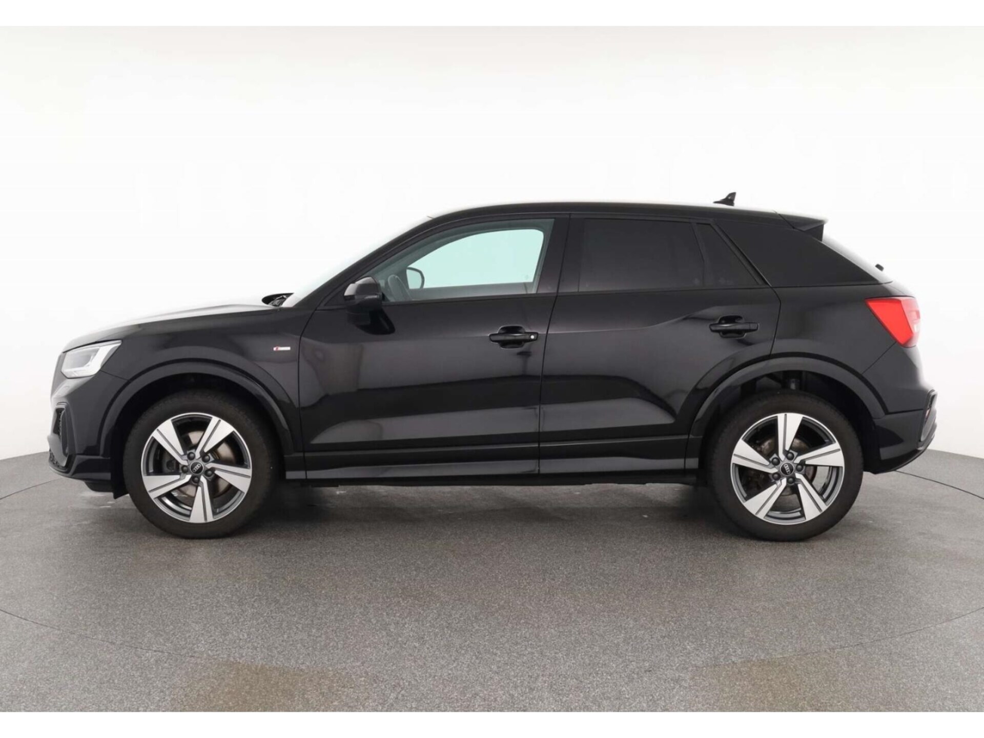 Audi Q2 S line