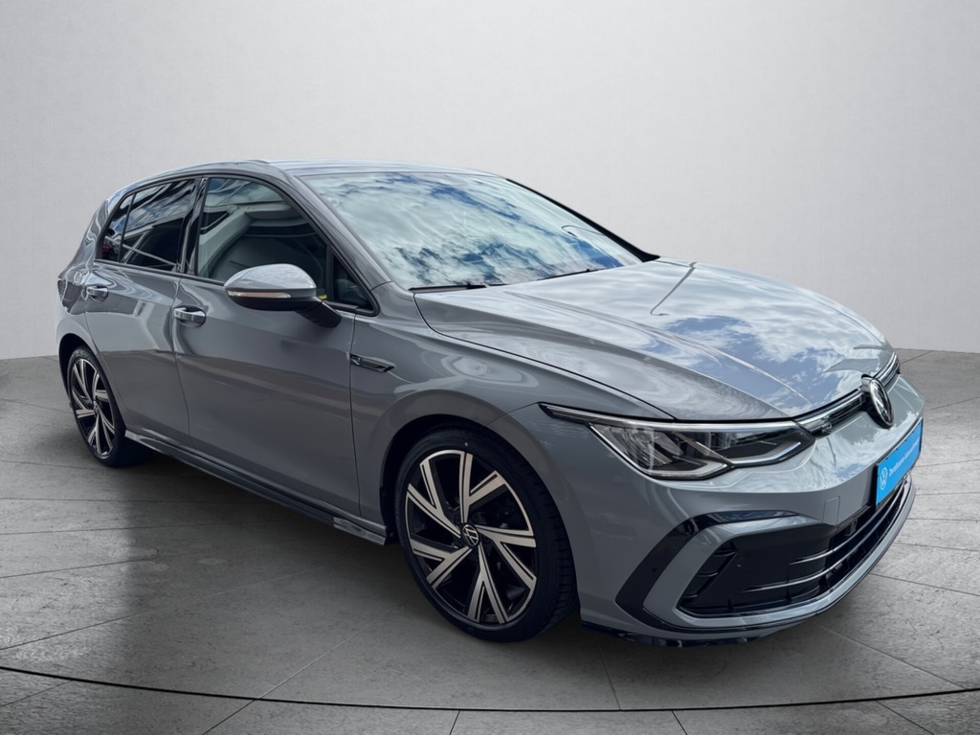 Volkswagen Golf R-Line