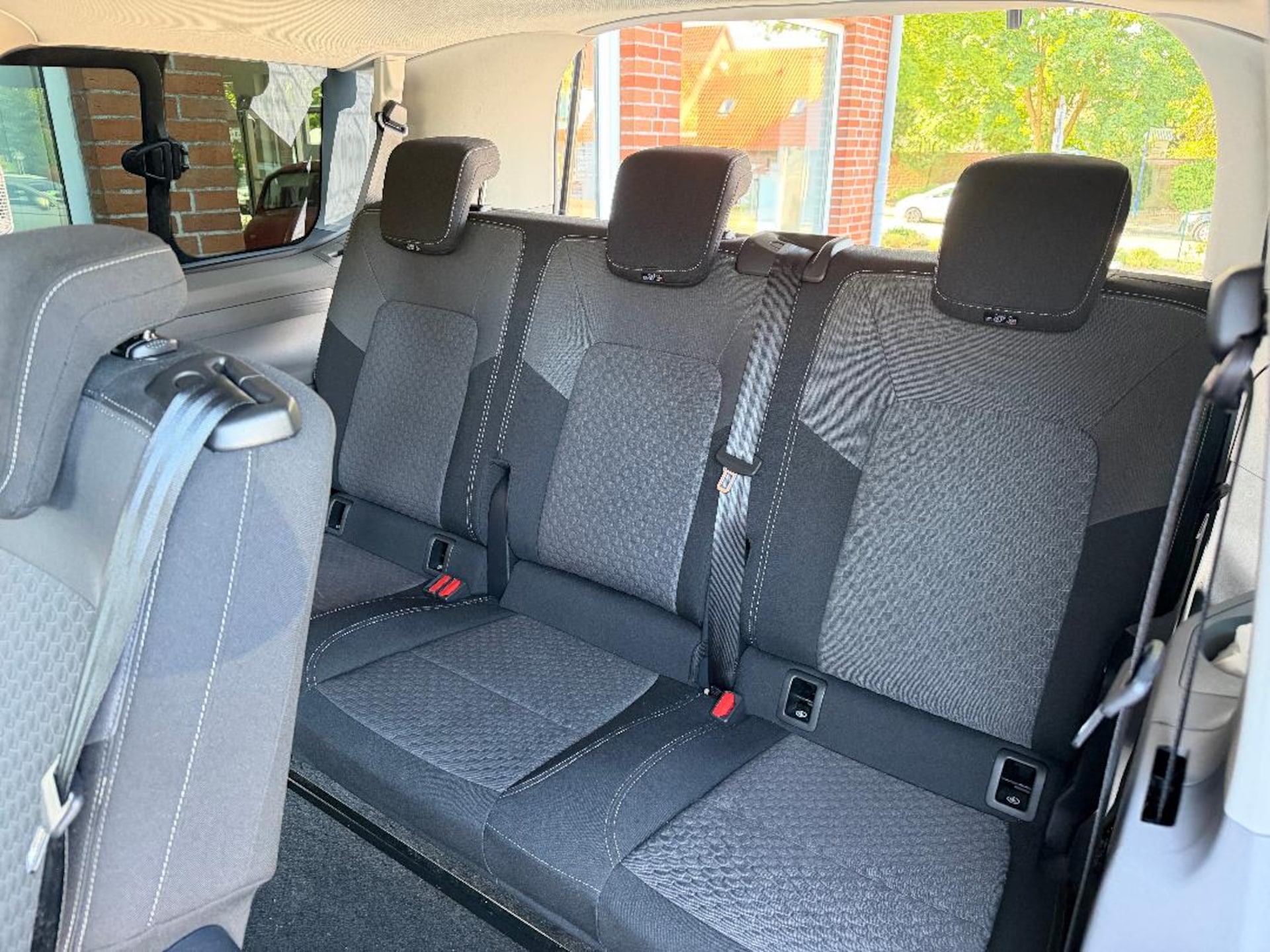 Volkswagen Caravelle Style