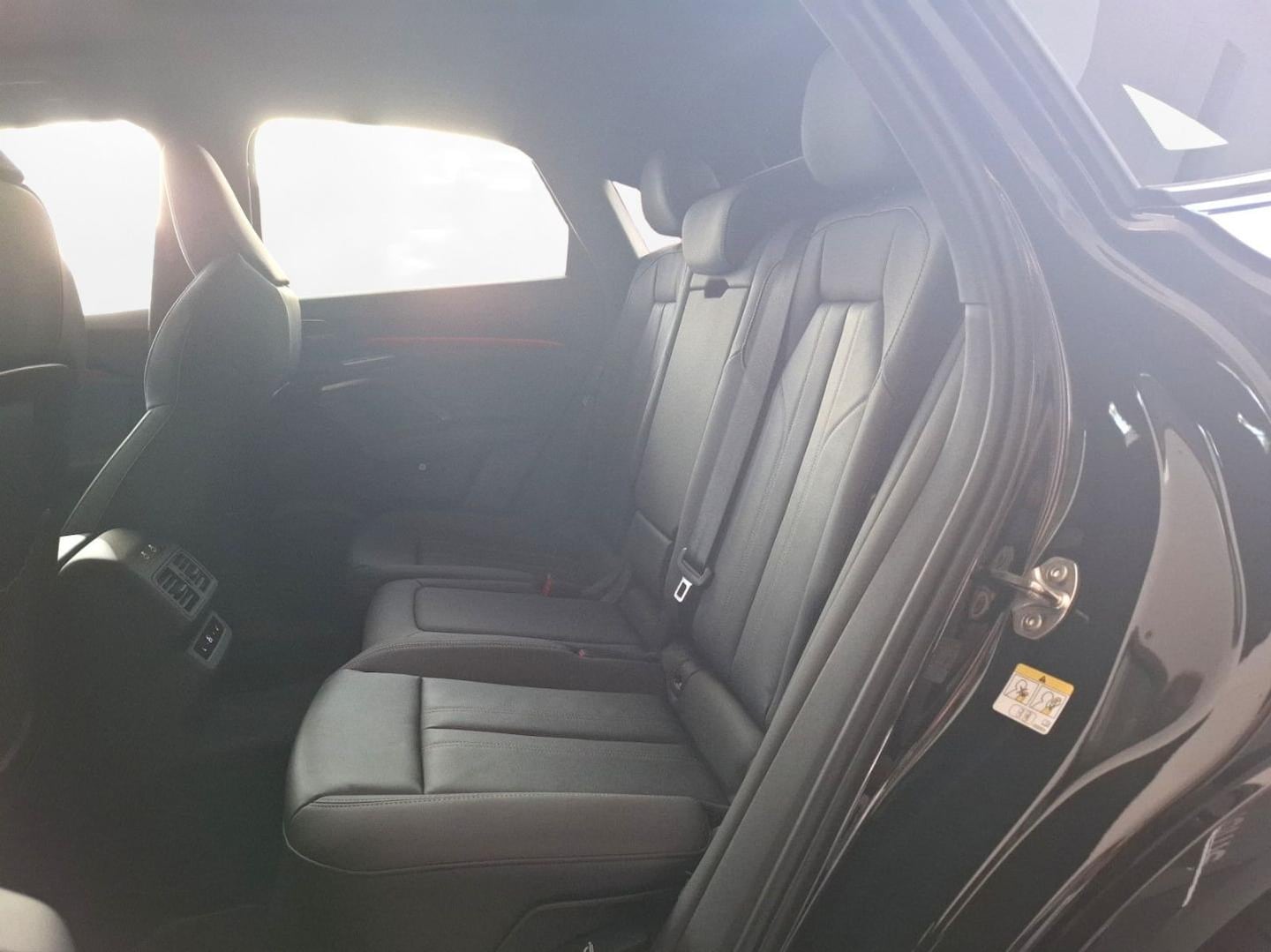 Bild über Audi Q5 Sportback TDI quattro 150 kW S tronic - für weitere Informationen kontaktieren Sie den Audi Partner