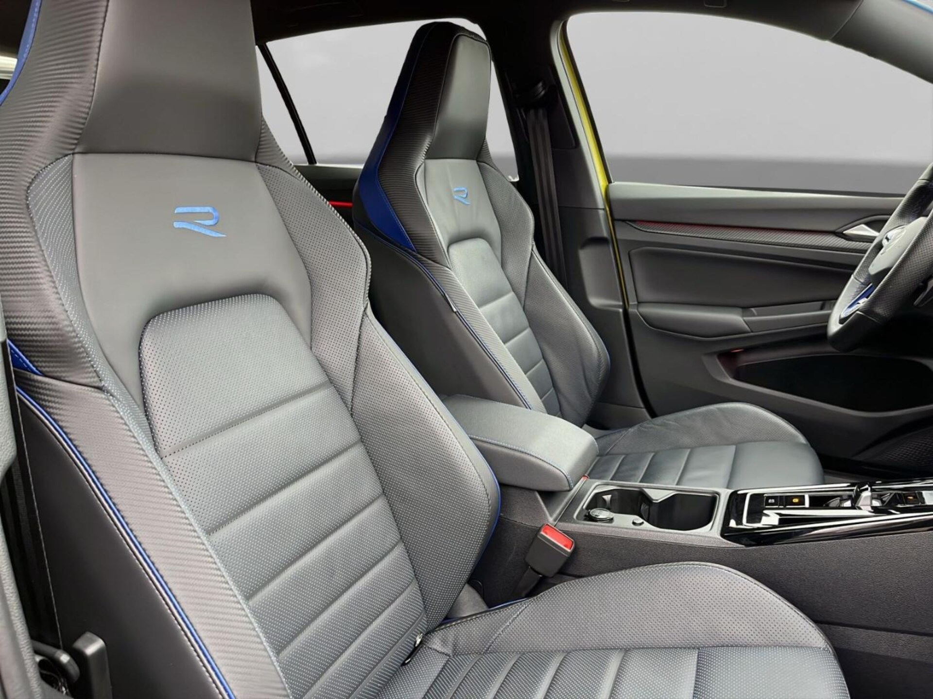 Volkswagen Golf R