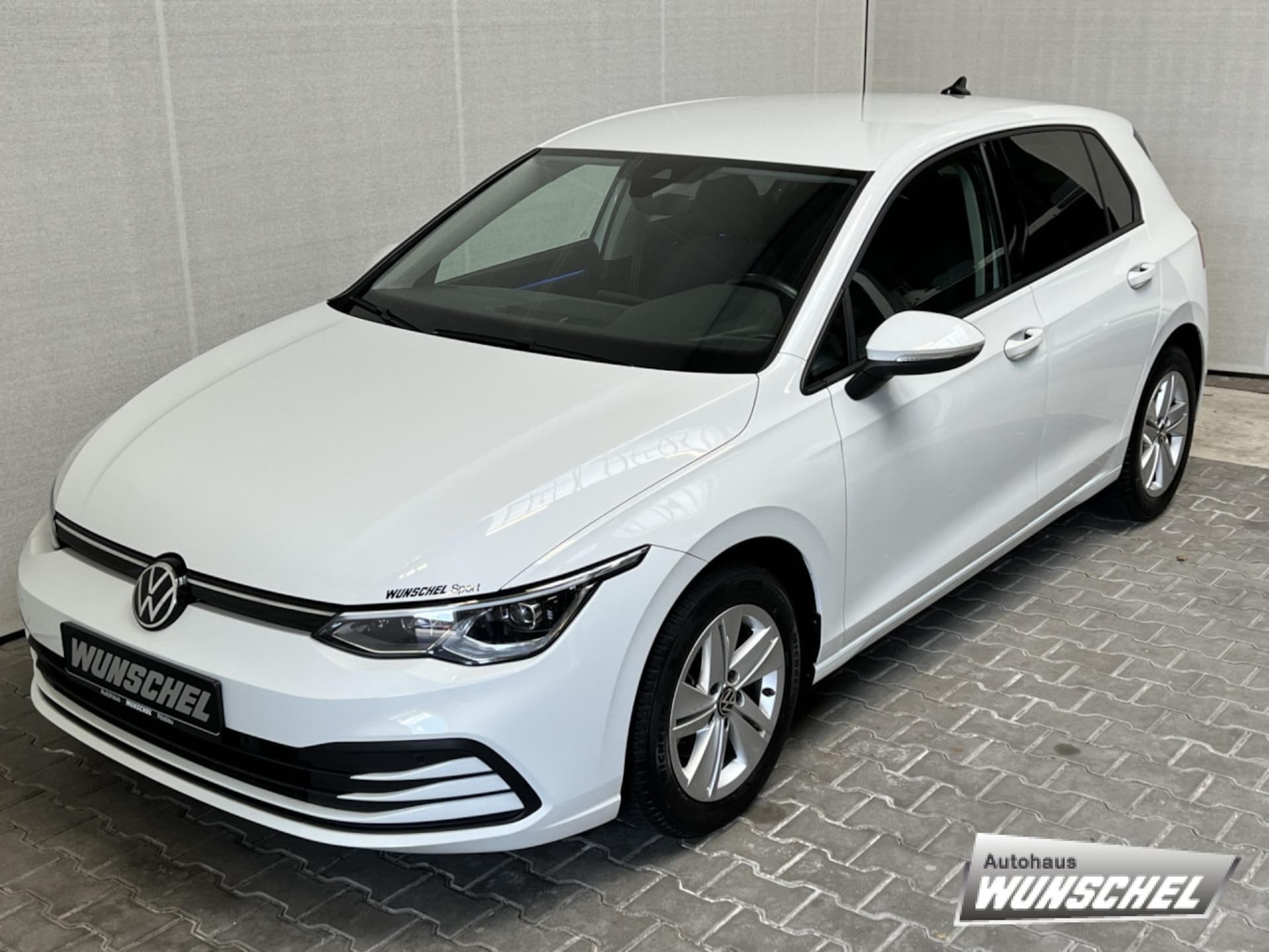 Volkswagen Golf Life