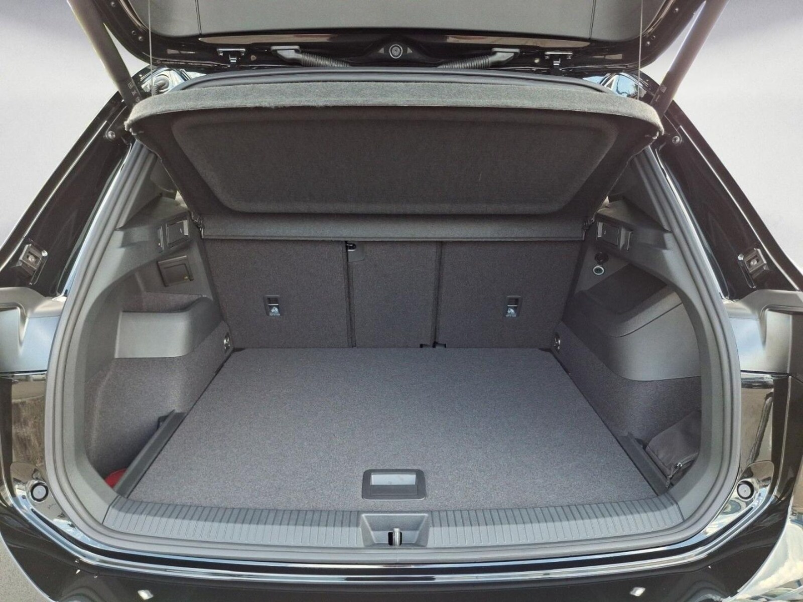 Volkswagen Tiguan – Bild 14