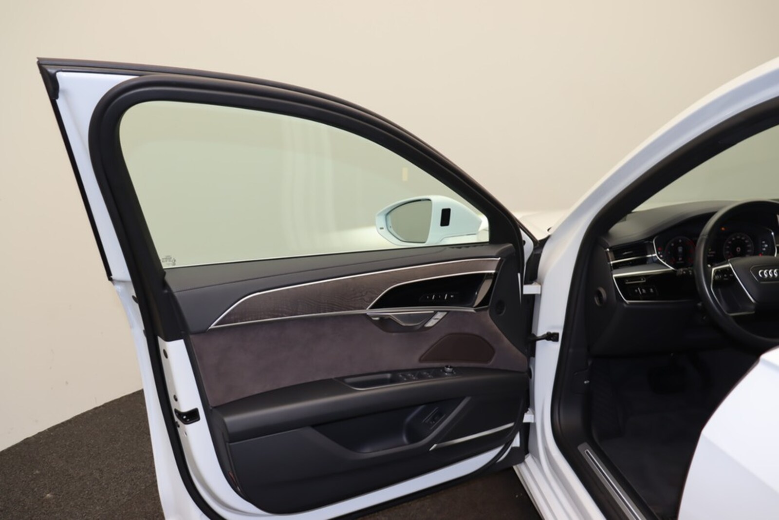 Audi A8 – Bild 7