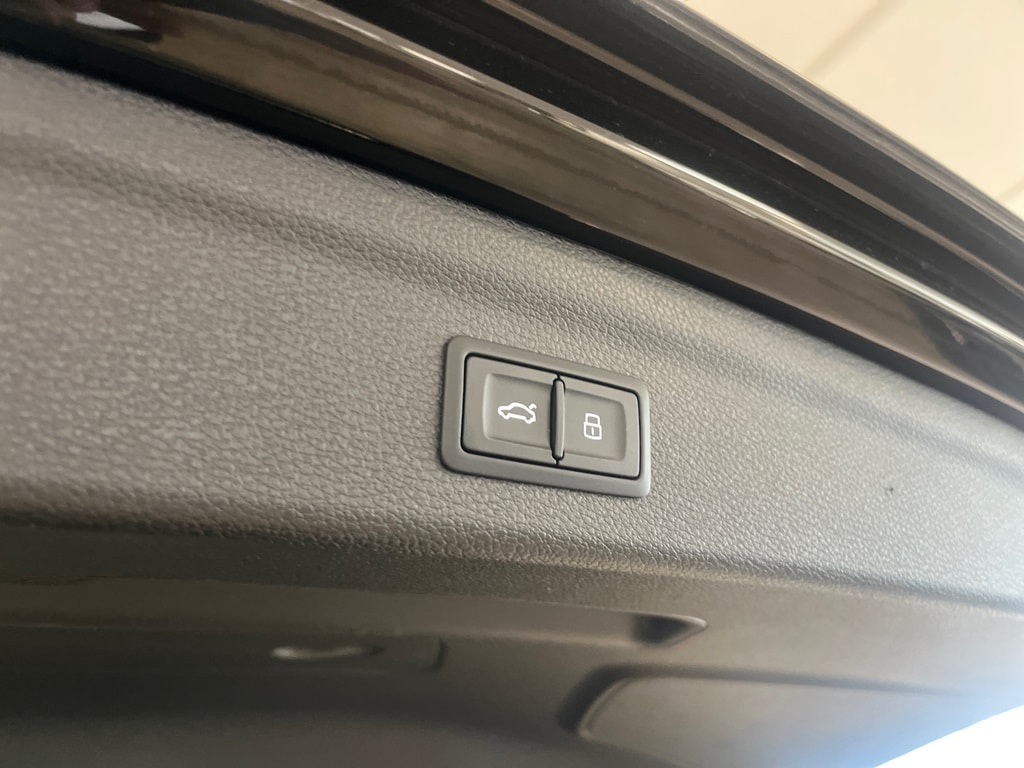 Bild som visar Audi Q3 Q3 35 TFSI advanced 150 hk S tronic - för mer information kontakta din Audi Partner