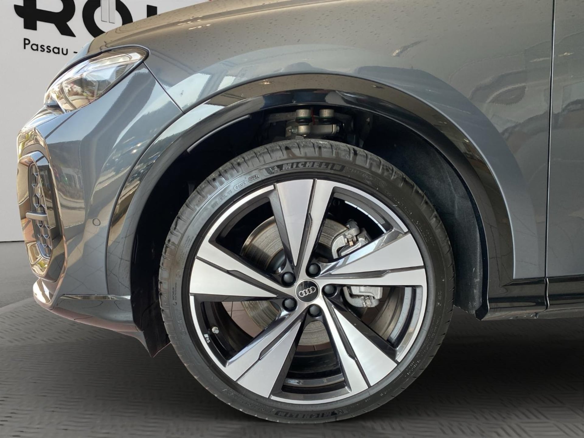 Audi Q5 SUV edition one