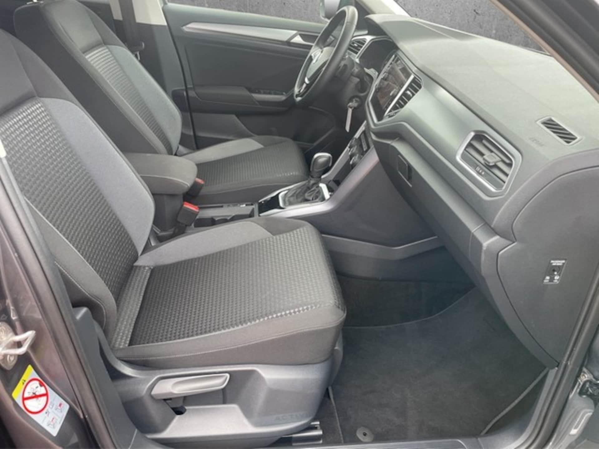 Volkswagen T-Roc Active