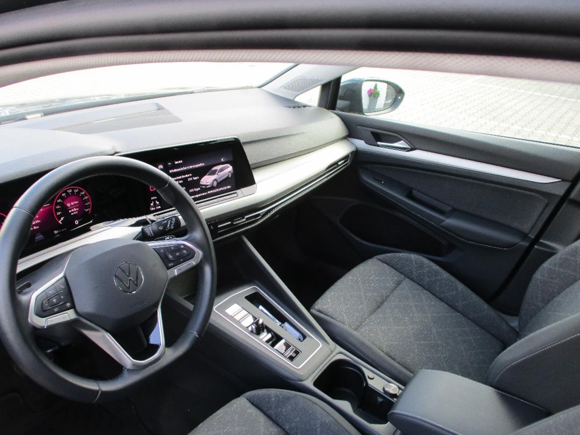 Volkswagen Golf Variant Life