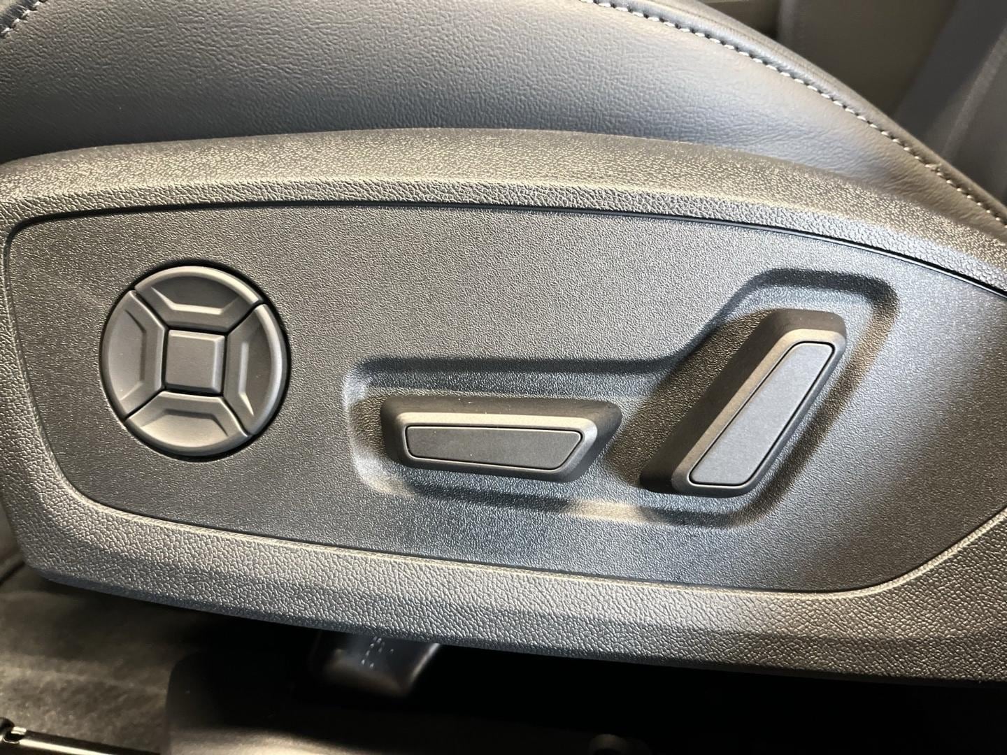 Bild über Audi A6 Avant TDI quattro 150 kW S tronic - für weitere Informationen kontaktieren Sie den Audi Partner