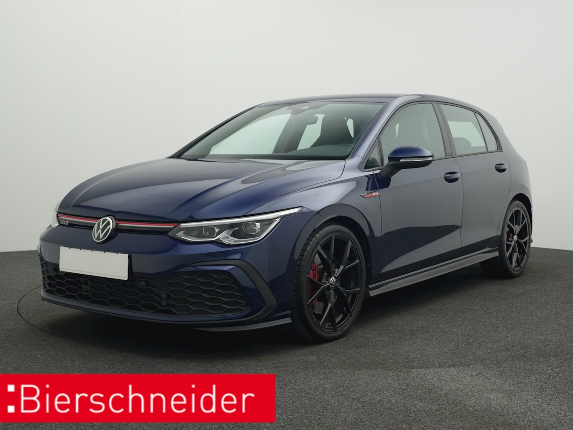 Volkswagen Golf — Volkswagen Golf 8 2.0 TSI DSG NAVI LEDER ACC 19 LED