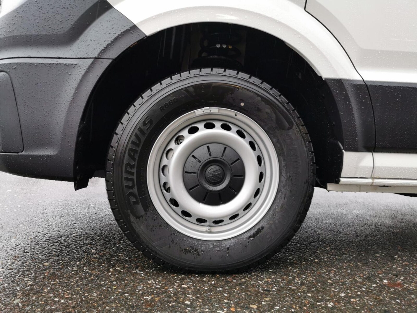 Volkswagen Crafter Kasten mittlerer Radstand – Bild 9