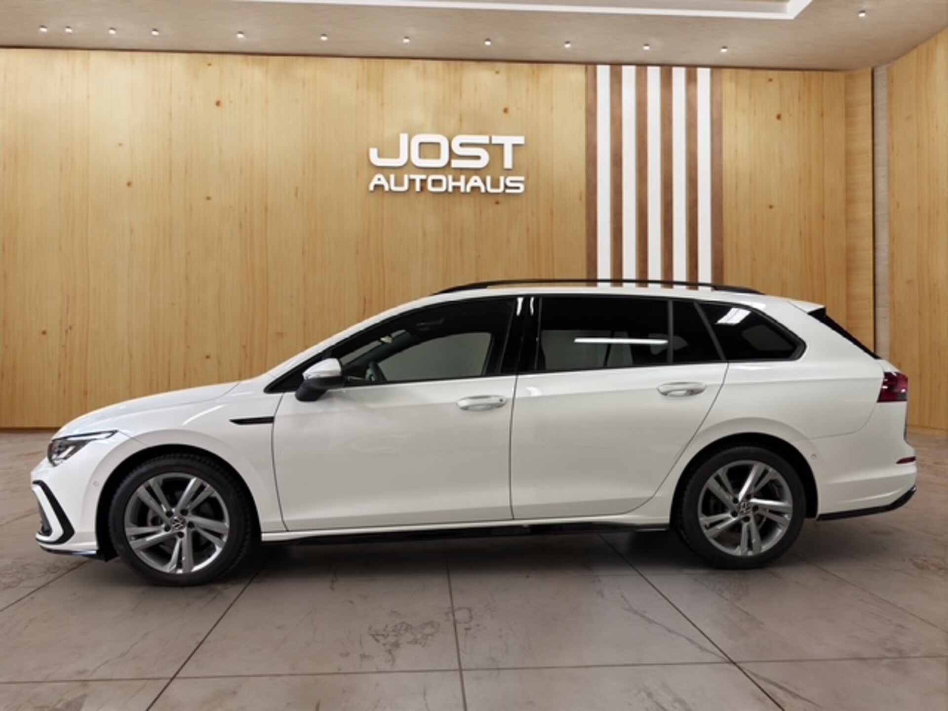 Volkswagen Golf Variant R-Line