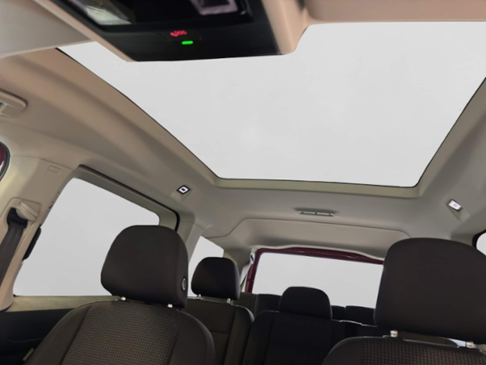 Volkswagen Caddy Maxi Basis-Modell